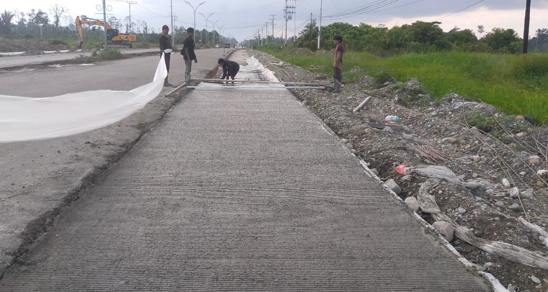 Jual Plastik Cor merk Urban Plastic untuk Proyek Pembangunan Jalan di Kabupaten Mimika, Papua Tengah, Indonesia